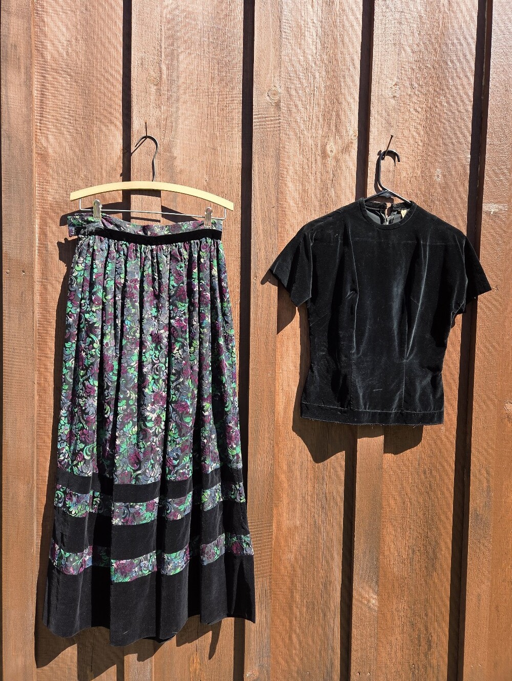 F21. Vintage Majestic Velvet Top Floral Maxi Skirt Set